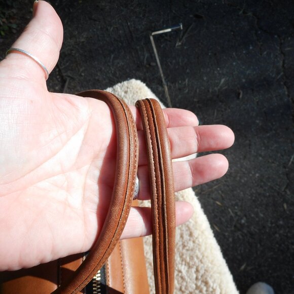 SOLD*** Vintage Coach Broadway Speedy Satchel 9891 GUC in British Tan - Picture 8 of 11